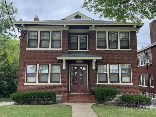 2631 Highland Ave, Cincinnati, OH, 45219-2358 | Card Image