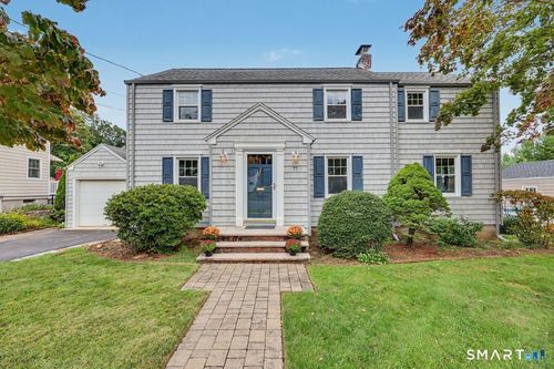 77 Ridge Rd, Stratford, CT, 06614-3243 | Card Image