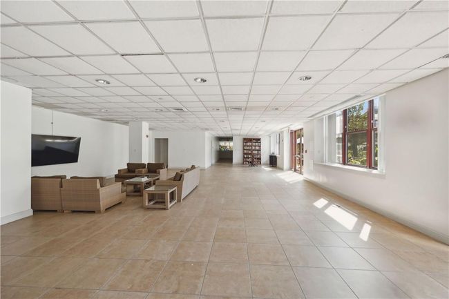 APT-614 - 1 Scarsdale Rd, Condo with 2 bedrooms, 2 bathrooms and 1 parking in Eastchester NY | Image 17