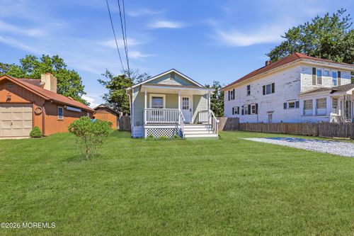 638 8th St, ABSECON, NJ, 08201-2711 | Card Image