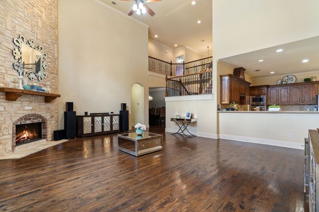 9135 Parson Dr, House other with 5 bedrooms, 4 bathrooms and null parking in Lantana TX | Image 7