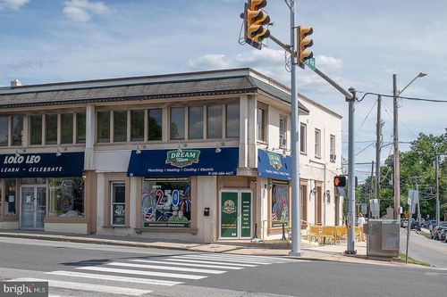 202-1 S Valley Rd, PAOLI, PA, 19301-1499 | Card Image