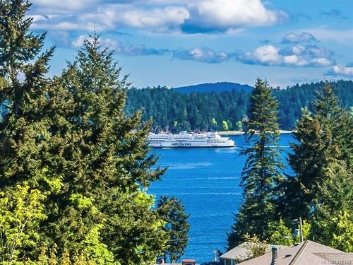 3153 Marion Way, Nanaimo, BC, V9T3Z8 | Card Image