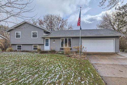 10424 Partridge Street Nw, Coon Rapids, MN, 55433 | Card Image