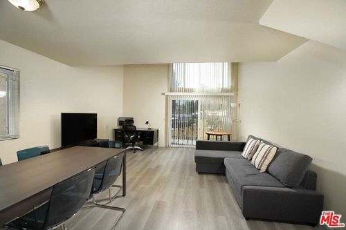 apt-23-936 Fairway Dr, Colton, CA, 92324-3166 | Card Image