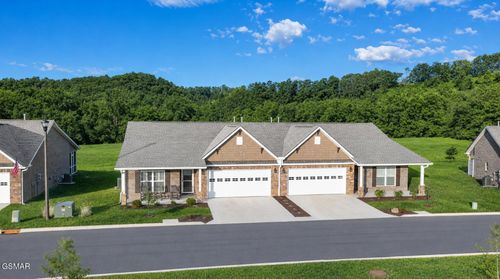 712 Snowflower Cir, Pigeon Forge, TN, 37863-2903 | Card Image