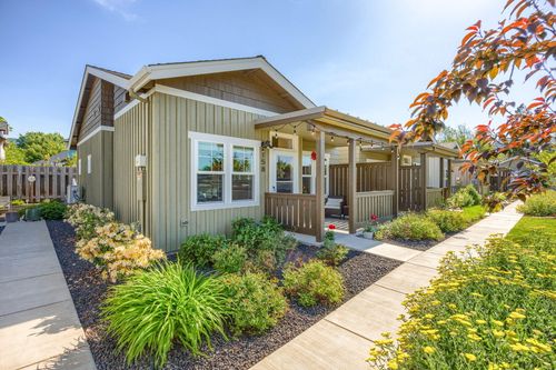 158 Mountain View Dr, Ashland, OR, 97520-1130 | Card Image