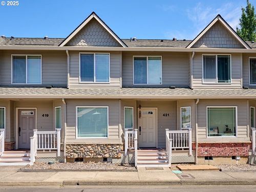 421 Harris Ln, Oregon City, OR, 97045-2834 | Card Image