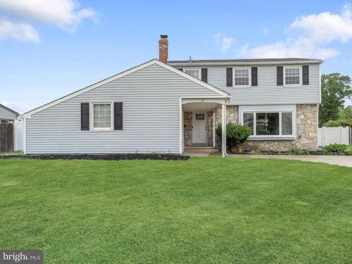 12 Jefferson Dr, Clementon, NJ, 08021-2743 | Card Image