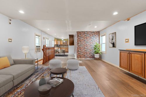 1638 E 45th St, Brooklyn, NY, 11234-3622 | Card Image