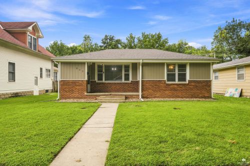 517 Thurston Street, Manhattan, KS, 66502 | Card Image