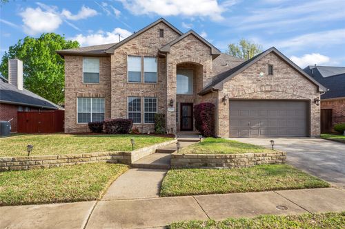 2700 Timberwood Dr, Flower Mound, TX, 75028-2252 | Card Image