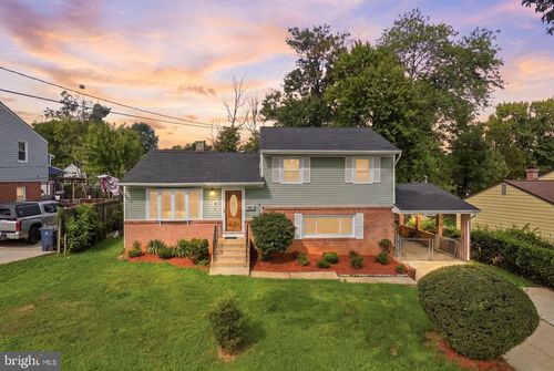 7518 Dover Ln, LANHAM, MD, 20706-3724 | Card Image
