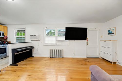 a-65-23 223rd Pl, Oakland Gardens, NY, 11364-2315 | Card Image