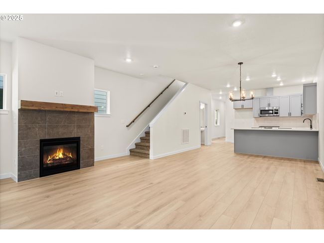 6307 Se Chloe Rose Way, House attached with 3 bedrooms, 3 bathrooms and 1 parking in Milwaukie OR | Image 14