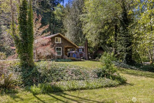 400 N Finch Creek Rd, Hoodsport, WA, 98548-9406 | Card Image