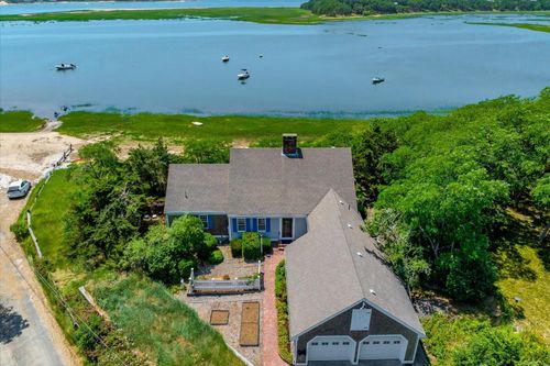 300 Paine Hollow Rd, Wellfleet, MA, 02667-8833 | Card Image