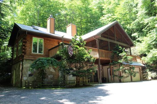 217 Hideaway Cv, Hayesville, NC, 28904-5631 | Card Image