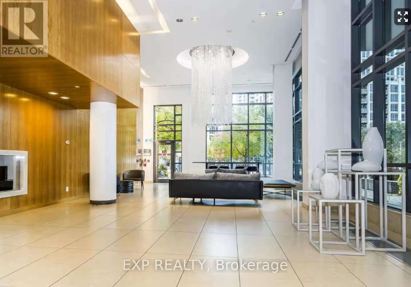 Residential in Toronto (Niagara) 4
