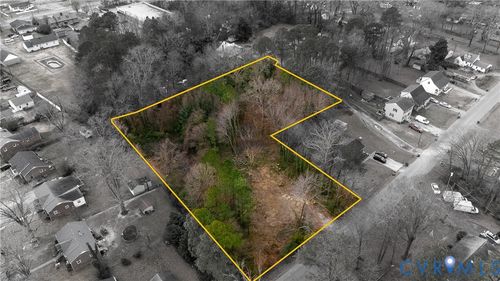 305 E Union St, Sandston, VA, 23150-1633 | Card Image