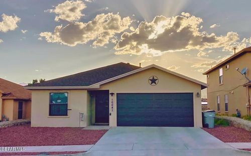 10041 Paloma Dr, El Paso, TX, 79924-2456 | Card Image