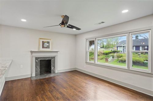 664 Florence Pl Nw, Atlanta, GA, 30318-5006 | Card Image