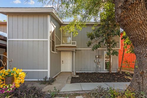 4813 Yucca Hill Dr, Austin, TX, 78744-5729 | Card Image