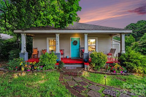3100 Avalon Ave, Charlotte, NC, 28208-3304 | Card Image