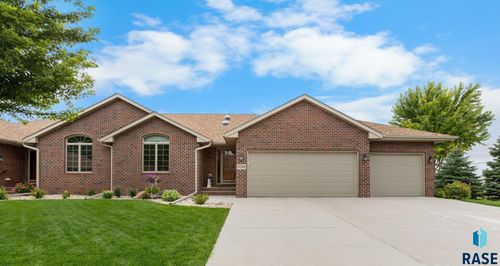 3738 E Fox Run Pl, Sioux Falls, SD, 57103-7196 | Card Image
