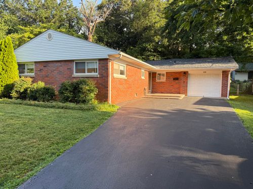 115 Walnut St, Berea, KY, 40403-1628 | Card Image