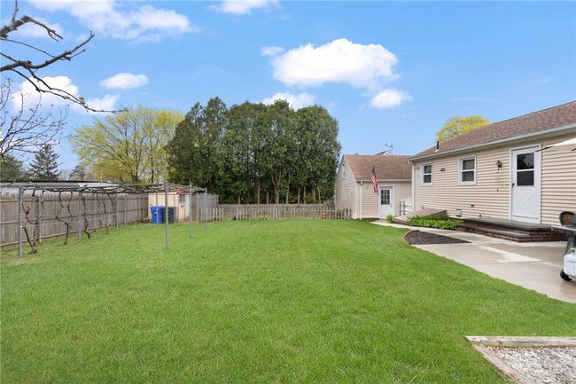 70 Silver Spring Ave, House other with 3 bedrooms, 1 bathrooms and 6 parking in Riverside RI | Image 35