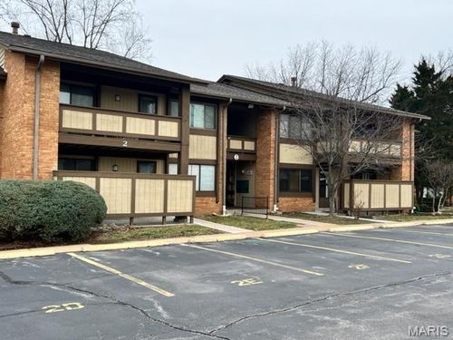 apt-d-2 Fairways Cir, Saint Charles, MO, 63303-3302 | Card Image