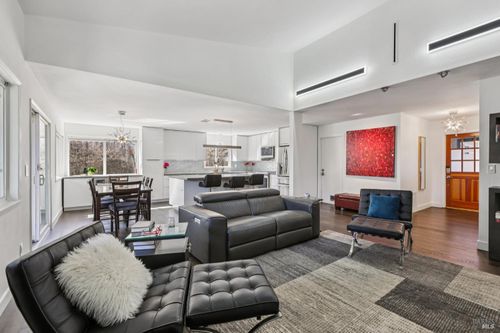 212 Eaton Court, Benicia, CA, 94510 | Card Image