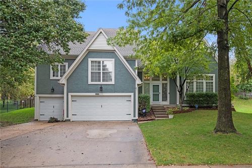 5713 Widmer Rd, Shawnee, KS, 66216-3877 | Card Image