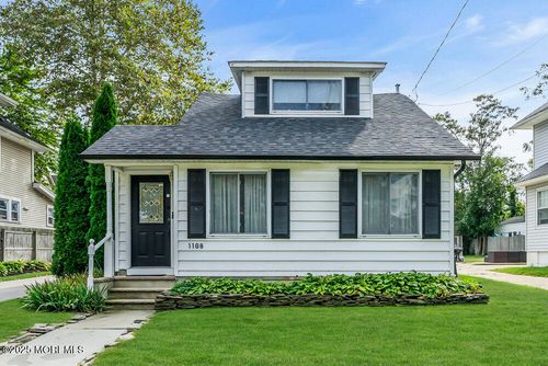 1108 2nd Ave, Asbury Park, NJ, 07712-5754 | Card Image