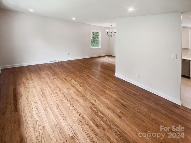 621 Braxfield Dr, House other with 4 bedrooms, 3 bathrooms and null parking in Charlotte NC | Image 4