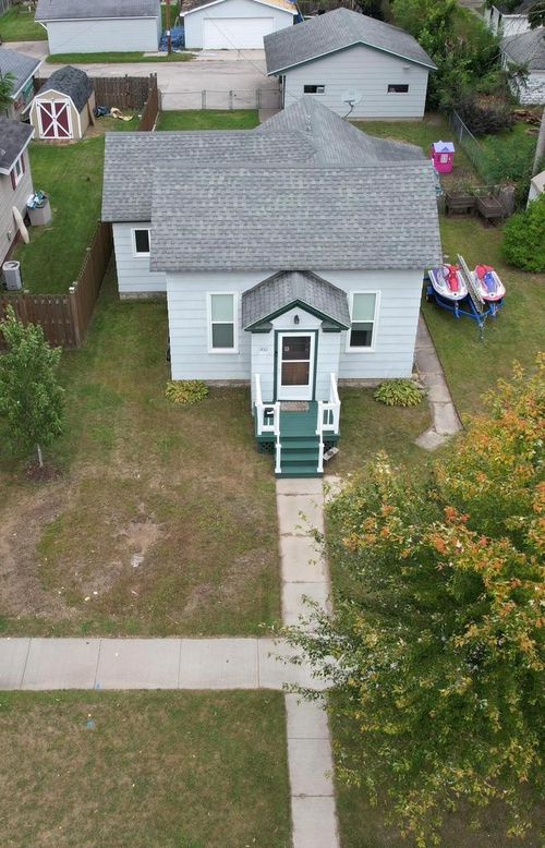 1410 Elizabeth Ave, Marinette, WI, 54143-3439 | Card Image