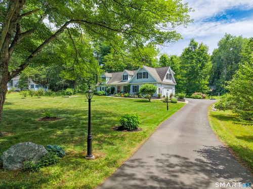 73 School St, Avon, CT, 06001-3132 | Card Image