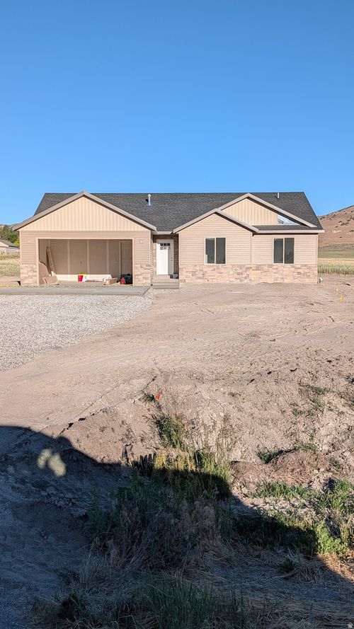 26063 N 8800 W, Portage, UT, 84331-8921 | Card Image