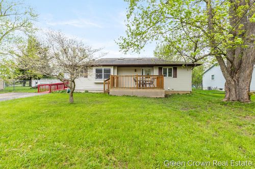 4982 Wilcox Rd, Holt, MI, 48842-1958 | Card Image