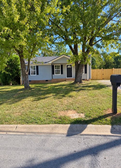 654 Artic Ave, Oak Grove, KY, 42262-8224 | Card Image