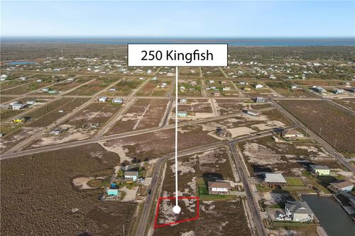 250 Kingfish Dr, Rockport, TX, 78382-9352 | Card Image