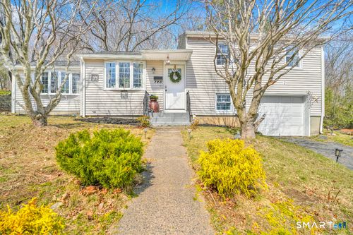 140 Devonwood Dr, Waterbury, CT, 06708-2300 | Card Image
