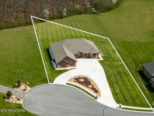 42 Sycamore Rd, Crossville, TN, 38555 | Card Image