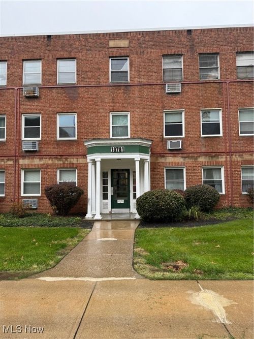 apt-201-13781 Cedar Rd, South Euclid, OH, 44118-2346 | Card Image