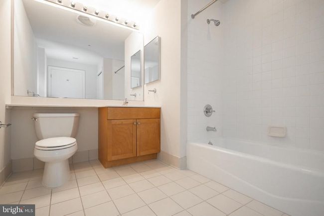 PH7 - 717 S Chris Columbus Blvd, Condo with 2 bedrooms, 2 bathrooms and null parking in PHILADELPHIA PA | Image 19