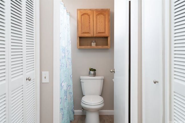 Primary en suite dressing area | Image 18