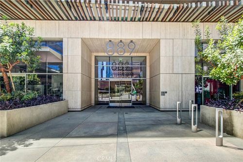 2910-889 Francis Ave, Los Angeles, CA, 90005-1505 | Card Image