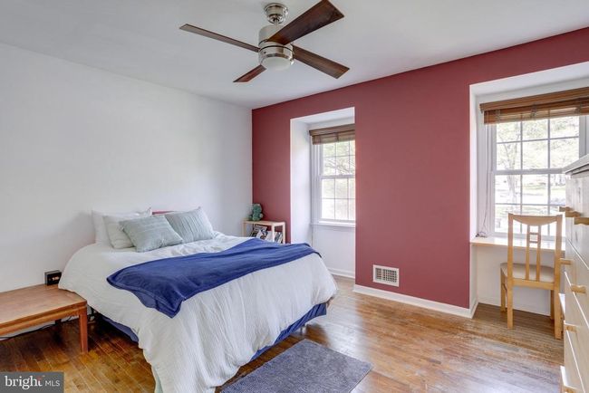 8801 Aquary Ct, House other with 5 bedrooms, 4 bathrooms and null parking in SPRINGFIELD VA | Image 25