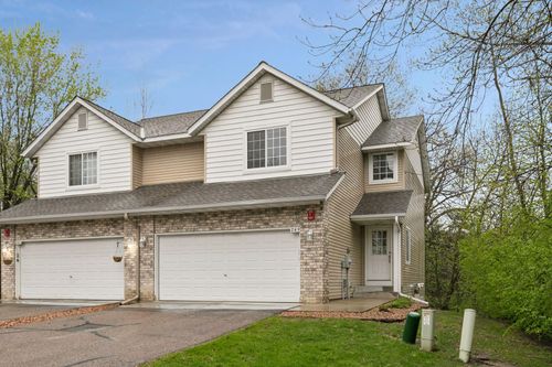249 Pleasant Lane, Chaska, MN, 55318 | Card Image